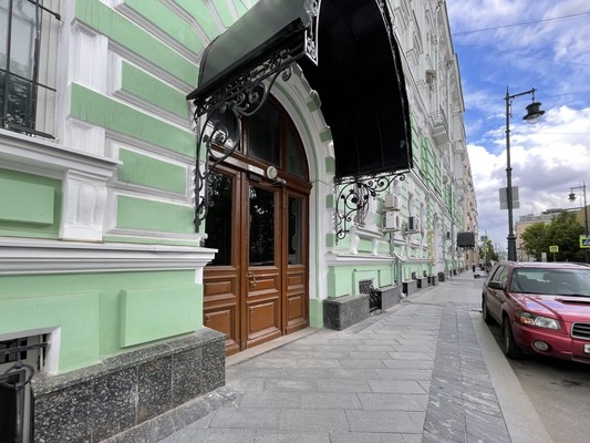 Продам коммерческое помещение 300 м2, Армянский пер, 7, Москва г
