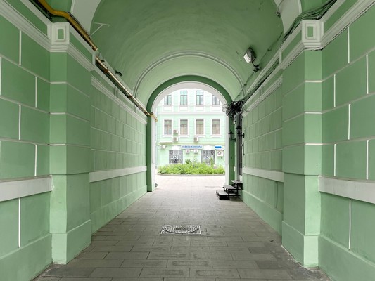 Продам коммерческое помещение 300 м2, Армянский пер, 7, Москва г
