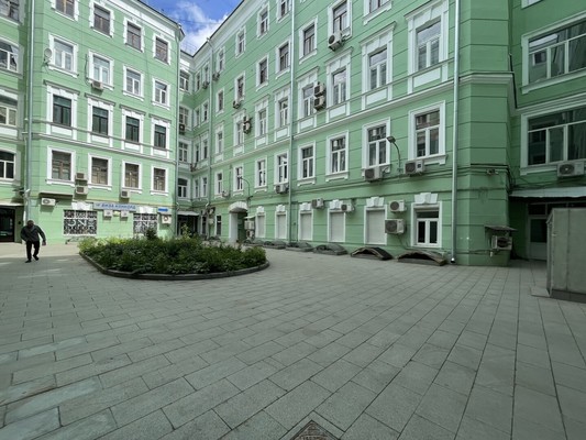 Продам коммерческое помещение 300 м2, Армянский пер, 7, Москва г