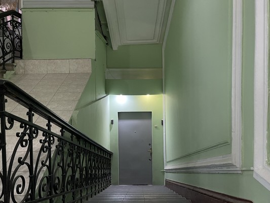 Продам коммерческое помещение 300 м2, Армянский пер, 7, Москва г