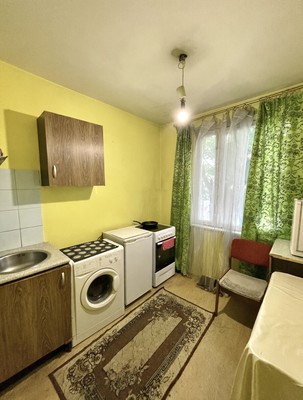 Продам двухкомнатную (2-комн.) квартиру, Ясеневая ул, 35, Москва г