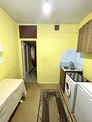 Продам двухкомнатную (2-комн.) квартиру, Ясеневая ул, 35, Москва г