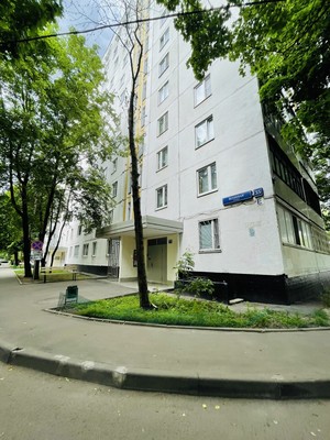 Продам двухкомнатную (2-комн.) квартиру, Ясеневая ул, 35, Москва г