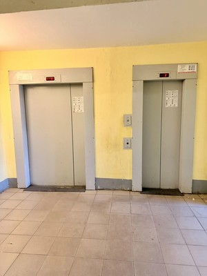 Продам трехкомнатную (3-комн.) квартиру, Ижорского Батальона ул, 7, Колпино г
