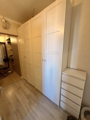 Продам трехкомнатную (3-комн.) квартиру, Ижорского Батальона ул, 7, Колпино г
