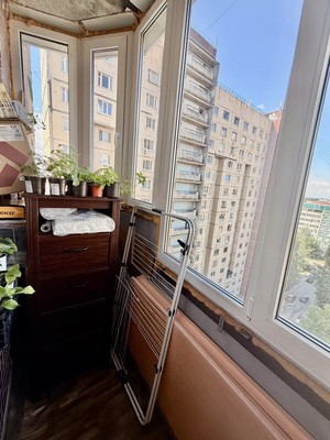 Продам трехкомнатную (3-комн.) квартиру, Ижорского Батальона ул, 7, Колпино г