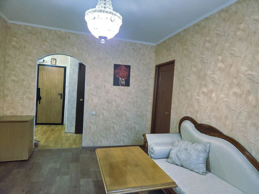 Продам двухкомнатную (2-комн.) квартиру, Свердловский пр-кт, 33ка, Челябинск г