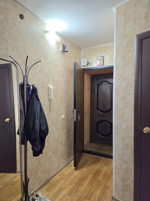 Продам двухкомнатную (2-комн.) квартиру, Свердловский пр-кт, 33ка, Челябинск г