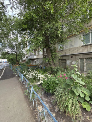 Продам двухкомнатную (2-комн.) квартиру, Свердловский пр-кт, 33ка, Челябинск г