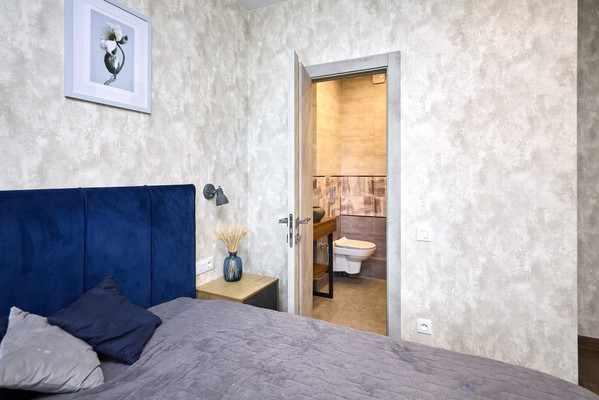 Продам трехкомнатную (3-комн.) квартиру, Маршала Жукова пр-кт, 54Ак1, Санкт-Петербург г