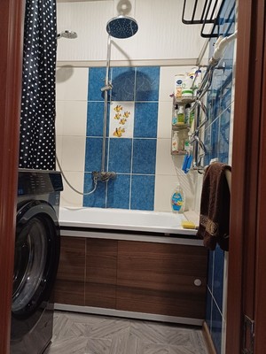 Продам трехкомнатную (3-комн.) квартиру, Чкалова ул, 13, Сланцы г