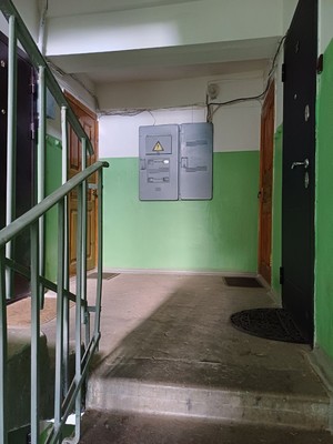 Продам трехкомнатную (3-комн.) квартиру, Чкалова ул, 13, Сланцы г