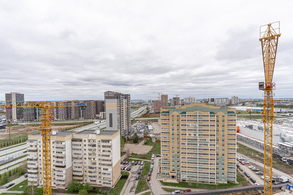 Продам двухкомнатную (2-комн.) квартиру, Победы пр-кт, 139ак2, Казань г