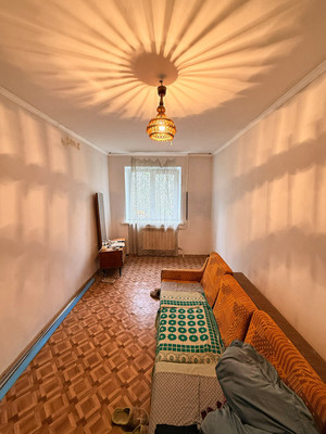 Продам трехкомнатную (3-комн.) квартиру, 6-й мкр, 21, Лыткарино г