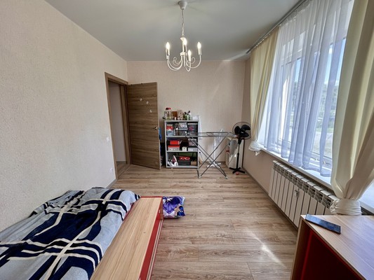 Продам двухкомнатную (2-комн.) квартиру, Магистральная ул, 11, Отрадное п
