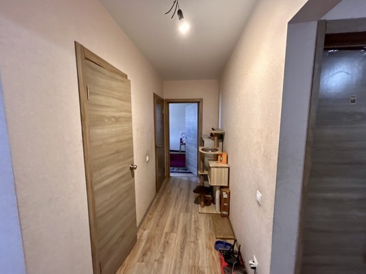 Продам двухкомнатную (2-комн.) квартиру, Магистральная ул, 11, Отрадное п