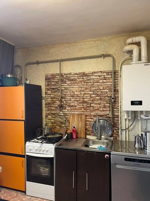 Продам двухкомнатную (2-комн.) квартиру, Александра Кувшинова ул, 1, Просторный мкр