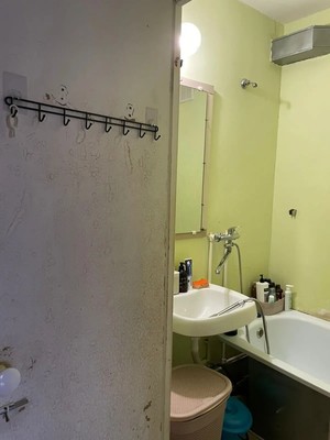 Продам двухкомнатную (2-комн.) квартиру, Александра Кувшинова ул, 1, Просторный мкр