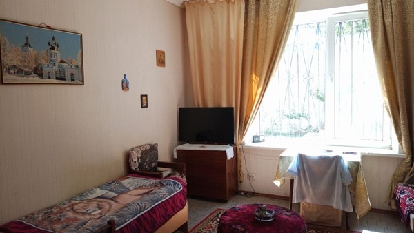 Продам многокомнатную квартиру, Красноармейская ул, 39, Алушта г