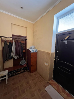 Продам многокомнатную квартиру, Красноармейская ул, 39, Алушта г