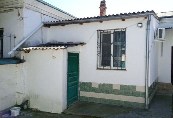 Продам многокомнатную квартиру, Красноармейская ул, 39, Алушта г