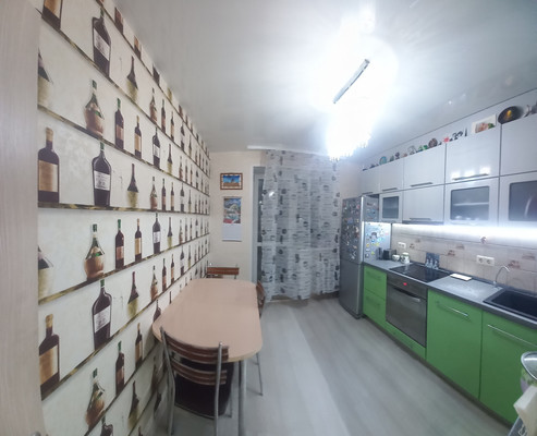 Продам трехкомнатную (3-комн.) квартиру, Октябрьский пр-кт, 214, Сыктывкар г