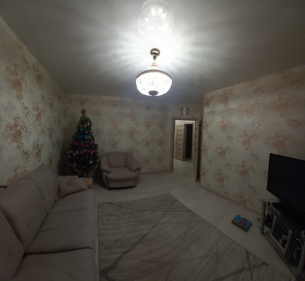 Продам трехкомнатную (3-комн.) квартиру, Октябрьский пр-кт, 214, Сыктывкар г