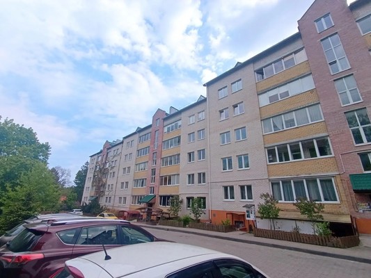 Продам многокомнатную квартиру, Пионерская ул, 18кб, Светлогорск г
