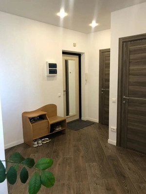 Продам двухкомнатную (2-комн.) квартиру, Домбайская ул, 102к1, Краснодар г