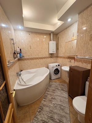 Продам двухкомнатную (2-комн.) квартиру, Беговая ул, 17к1, Москва г
