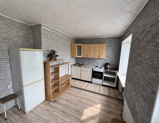 Продам трехкомнатную (3-комн.) квартиру, Кузнецова ул, 2, Сысерть п