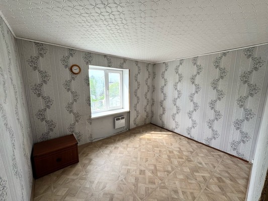 Продам трехкомнатную (3-комн.) квартиру, Кузнецова ул, 2, Сысерть п