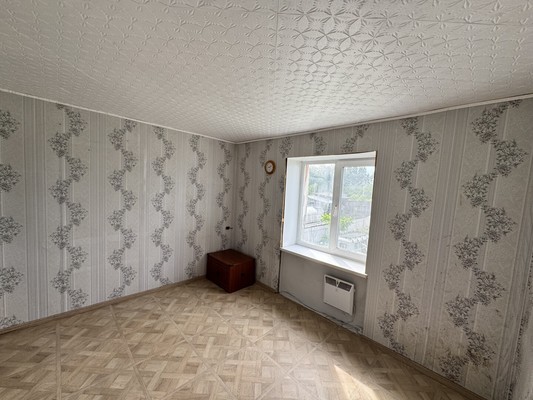 Продам трехкомнатную (3-комн.) квартиру, Кузнецова ул, 2, Сысерть п