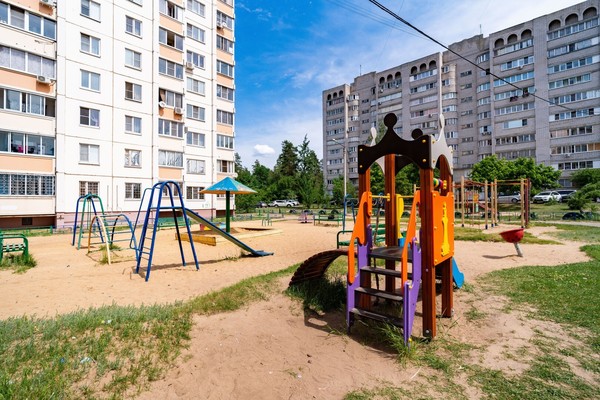 Продам двухкомнатную (2-комн.) квартиру, Тепличная ул, 6кб, Воронеж г