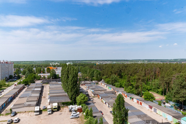 Продам двухкомнатную (2-комн.) квартиру, Тепличная ул, 6кб, Воронеж г