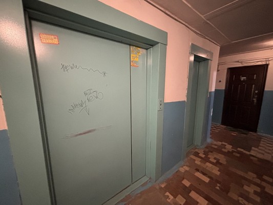 Продам трехкомнатную (3-комн.) квартиру, Костычева ул, 1, Брянск г