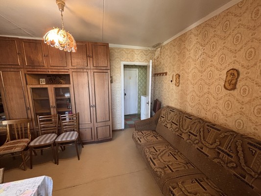 Продам трехкомнатную (3-комн.) квартиру, Костычева ул, 1, Брянск г