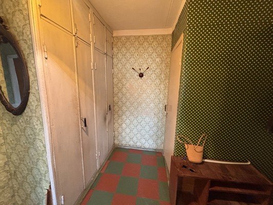 Продам трехкомнатную (3-комн.) квартиру, Костычева ул, 1, Брянск г