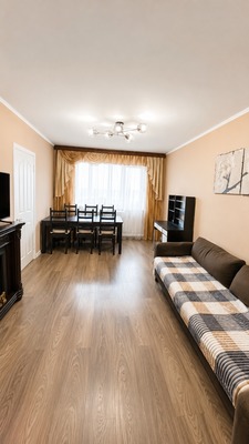 Продам трехкомнатную (3-комн.) квартиру, Мира пр-кт, 239В, Южно-Сахалинск г