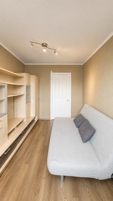 Продам трехкомнатную (3-комн.) квартиру, Мира пр-кт, 239В, Южно-Сахалинск г
