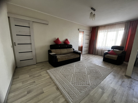 Продам двухкомнатную (2-комн.) квартиру, Ленинский пр-кт, 32а, Йошкар-Ола г