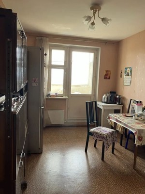 Продам двухкомнатную (2-комн.) квартиру, Волжский б-р, 8кк2, Москва г