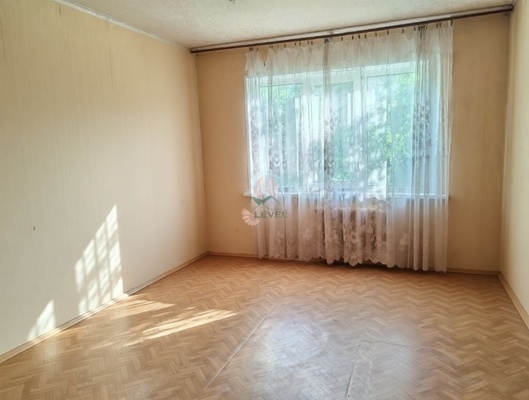Продам трехкомнатную (3-комн.) квартиру, Степная ул, 21, Энгельс г