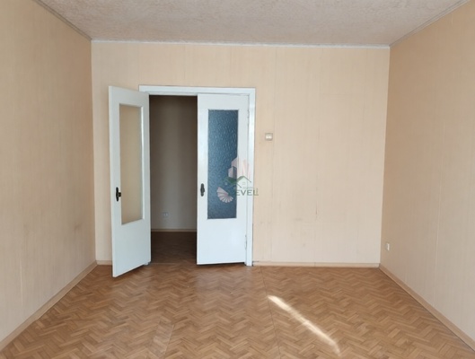 Продам трехкомнатную (3-комн.) квартиру, Степная ул, 21, Энгельс г