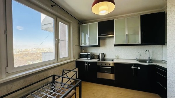 Продам двухкомнатную (2-комн.) квартиру, Тихая ул, 4, Москва г