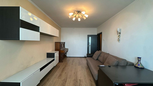 Продам двухкомнатную (2-комн.) квартиру, Тихая ул, 4, Москва г