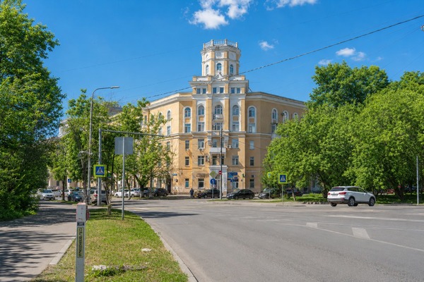 Продам двухкомнатную (2-комн.) квартиру, Маршала Новикова ул, 2к2, Москва г