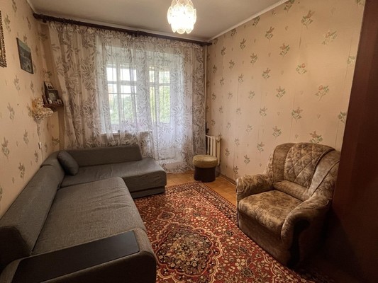 Продам трехкомнатную (3-комн.) квартиру, Советская ул, 52к6, Голицыно г