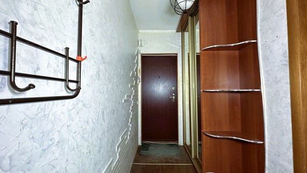 Продам двухкомнатную (2-комн.) квартиру, Больничная ул, 36А, Южно-Сахалинск г