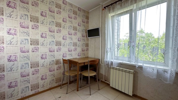 Продам двухкомнатную (2-комн.) квартиру, Больничная ул, 36А, Южно-Сахалинск г